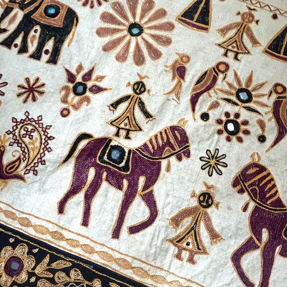 Vintage Indian Kantha Embroidered Tapestry – Elephants, Horses & Folk Motifs - Picture 3 of 14